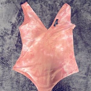 Super soft Lulu’s size medium bodysuit